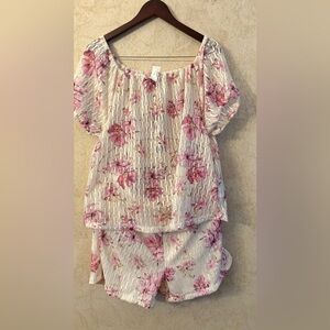 LaTia New York Floral Pink and White Two-Piece Set